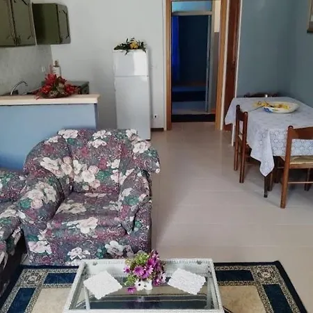 Casa Nel Borgo 바돌라토스타지오네